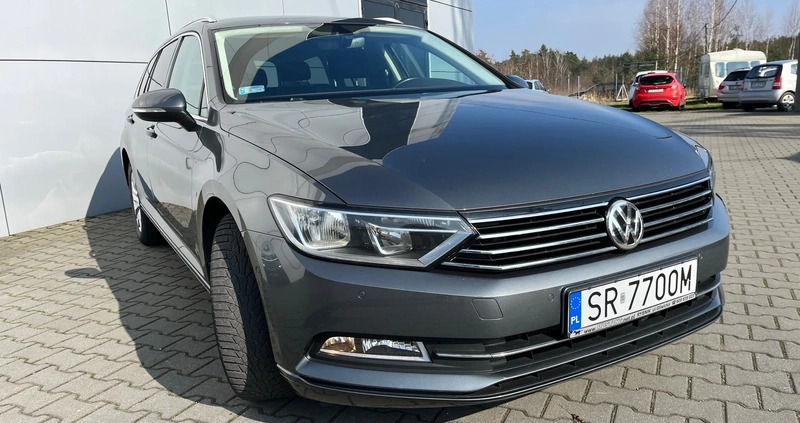 Volkswagen Passat cena 45900 przebieg: 243000, rok produkcji 2015 z Rybnik małe 379